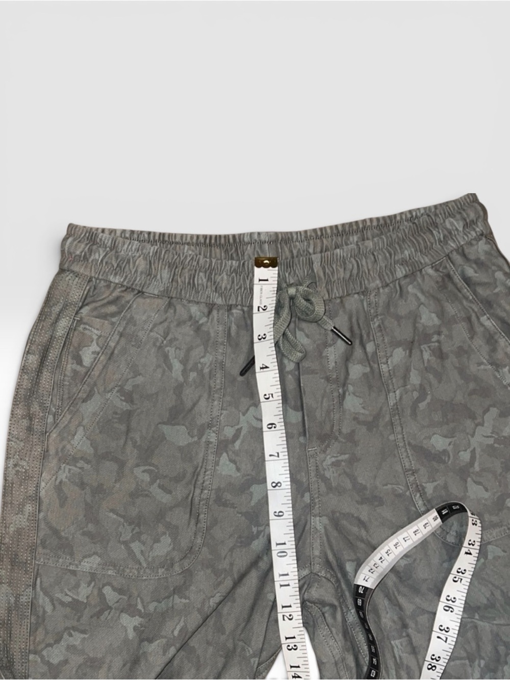 Athleta Farallon Stratum Camo Jogger Olive Green Size 8 - Picture 4 of 8